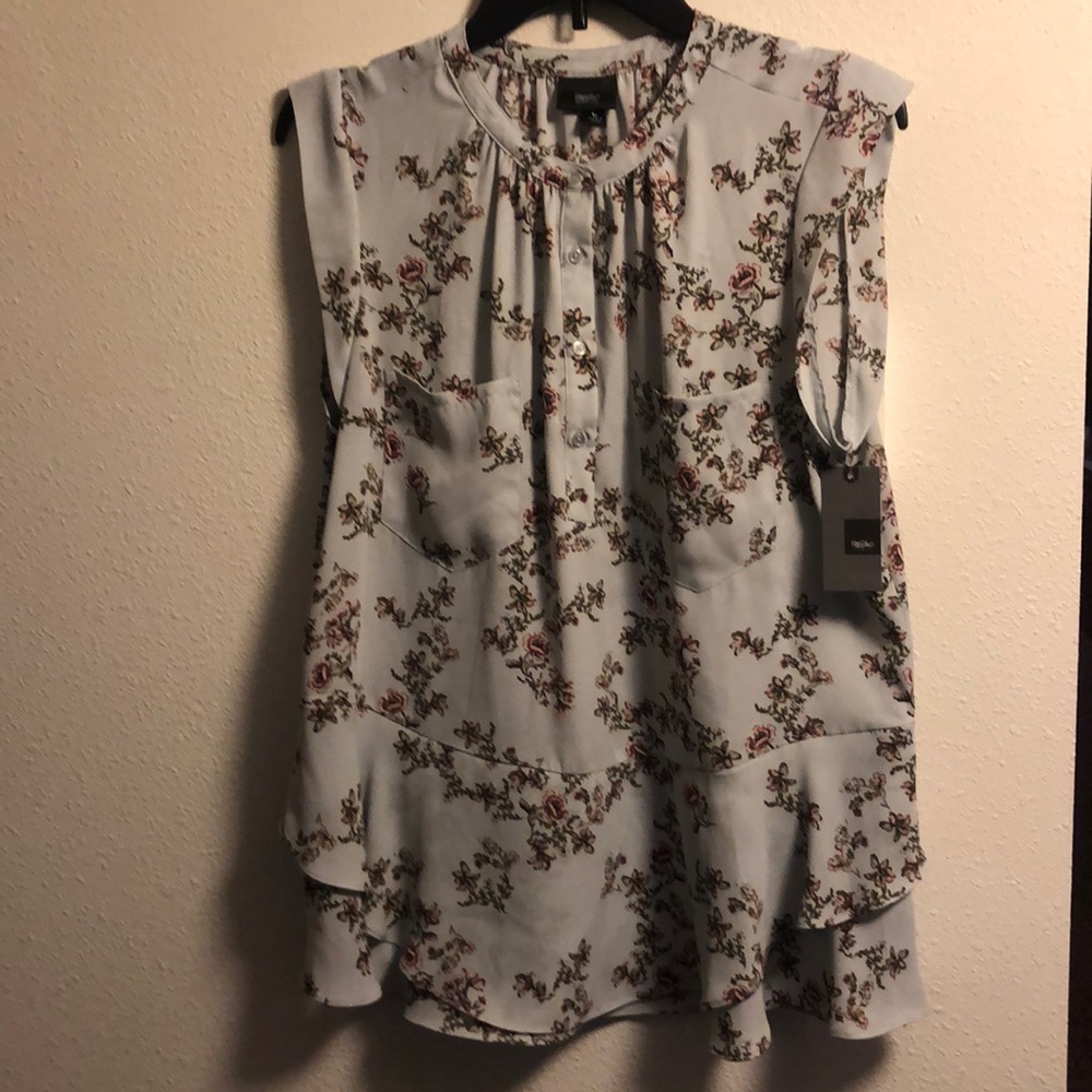 Adorable ruffle top